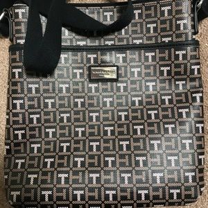 Tommy Hilfiger satchel